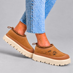 UGG TASMAN WEATHER HYBRID CHESTNUT SERIES A-3