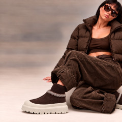 UGG TAZZ KNIT HYBRID CHOCOLATE
