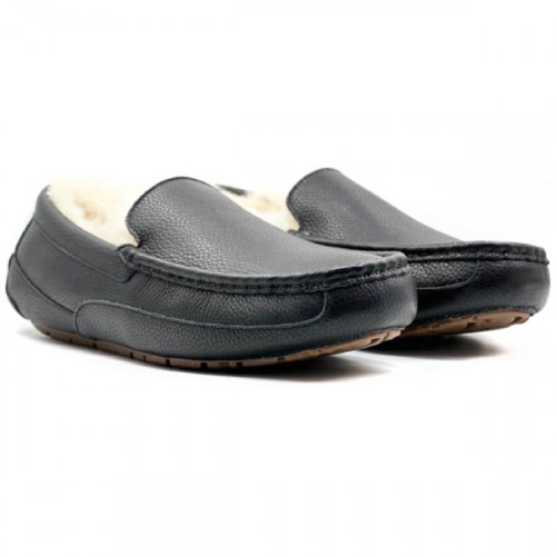 UGG MEN'S MOCCASINS ASCOT STAR METALLIC BLACK