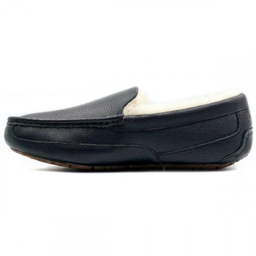 UGG MEN'S MOCCASINS ASCOT STAR METALLIC BLACK